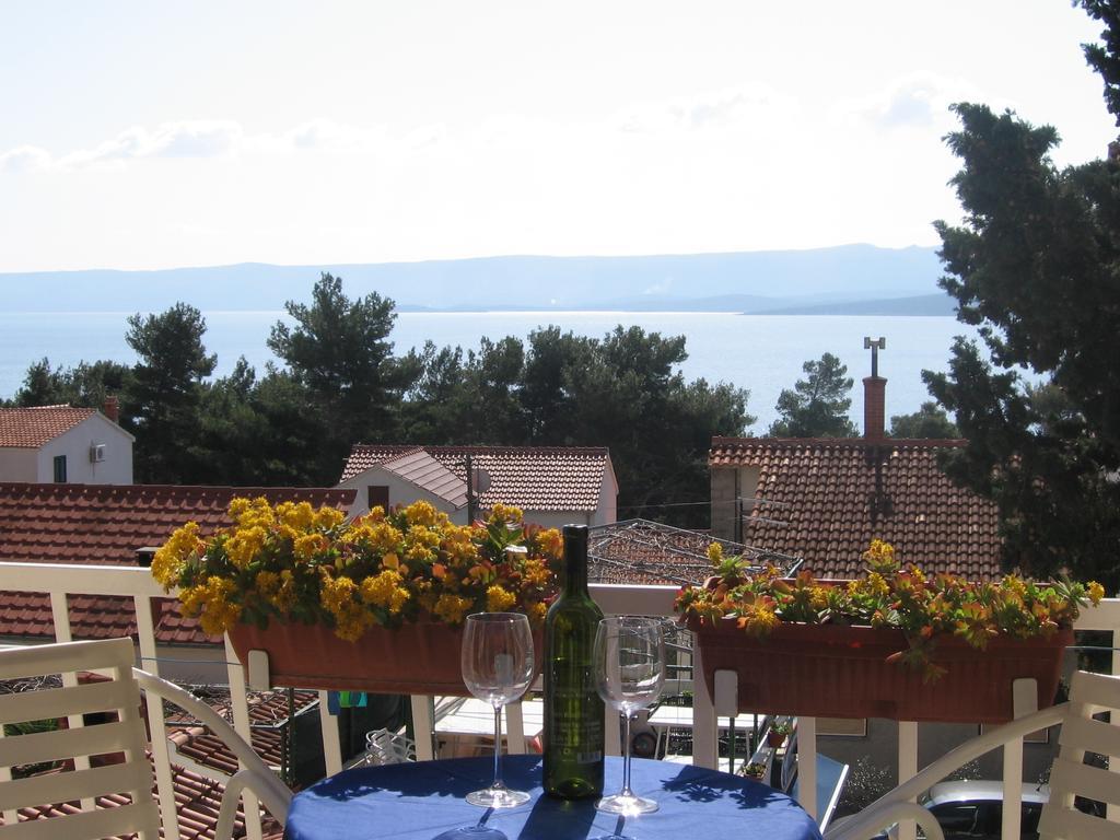 Apartments Marjanovic Bol Bilik gambar